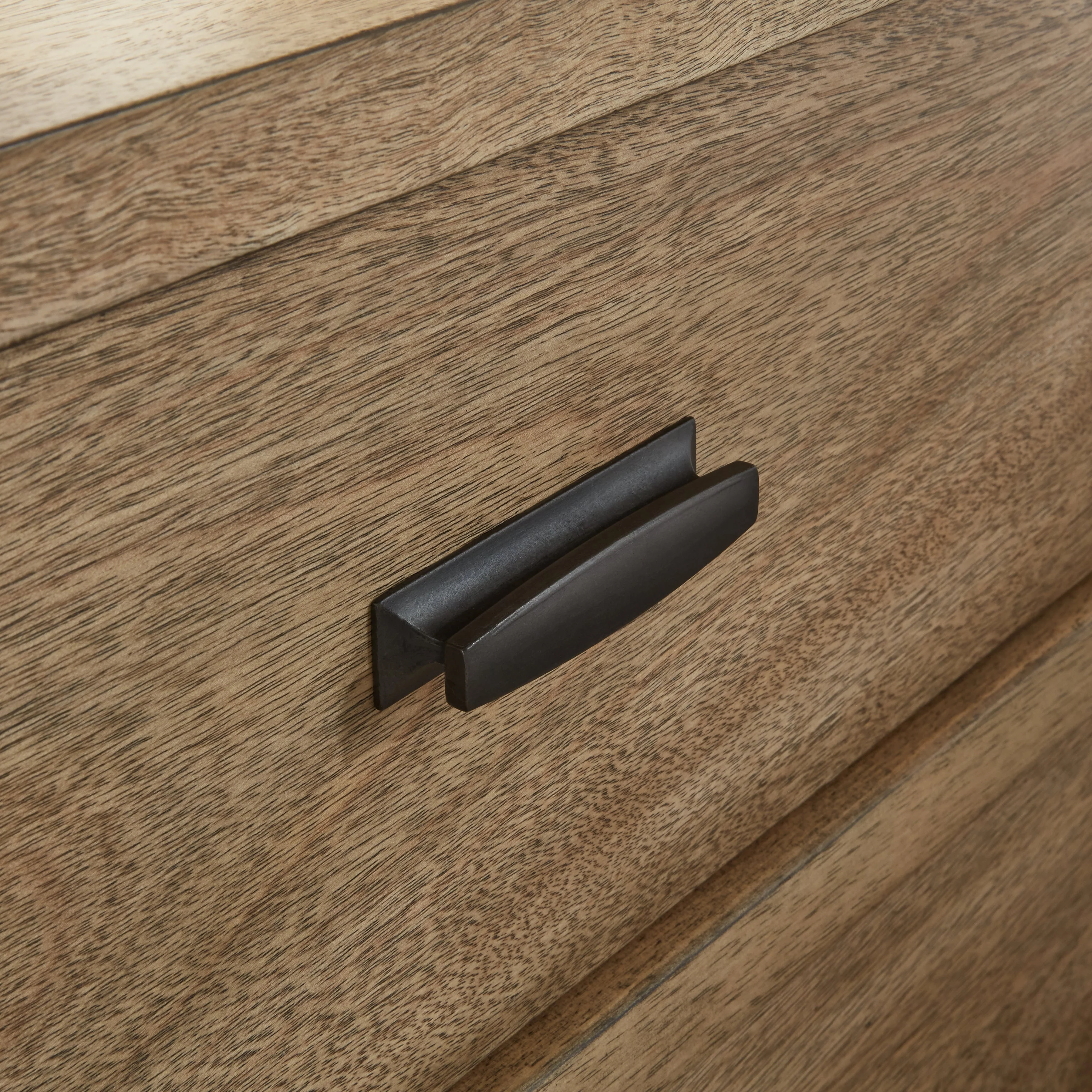 Tomtyn Light Brown Chest of Drawers - Image 6