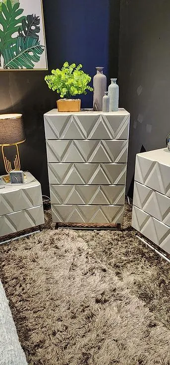 Vera Grey Platform Bedroom Set - Image 11