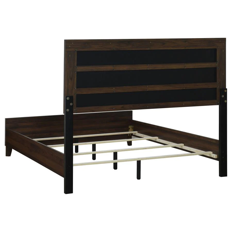 Welsley Walnut 5-piece Queen Bedroom Set - Image 4