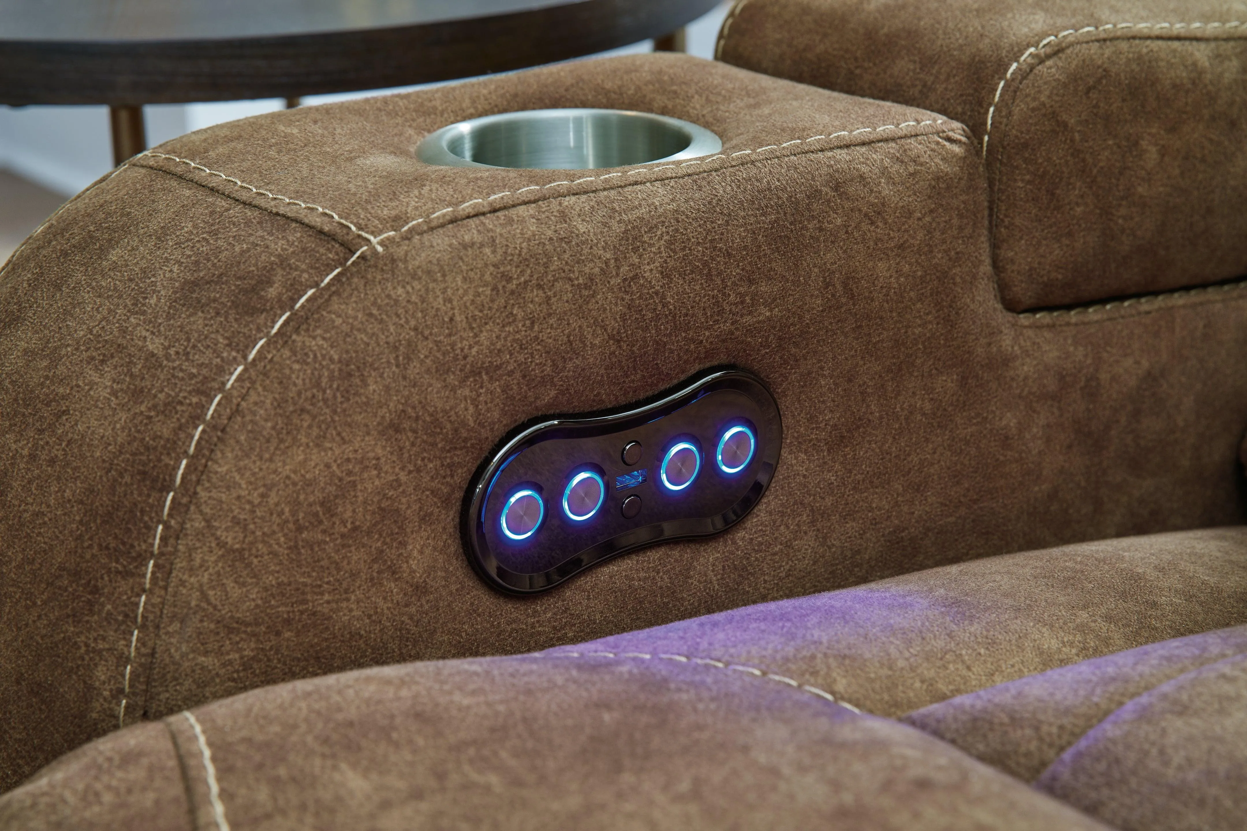 Wolfridge Brindle Power Recliner - Image 8